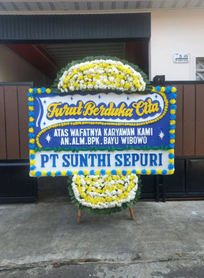 Papan Bunga Duka di Yiluk
