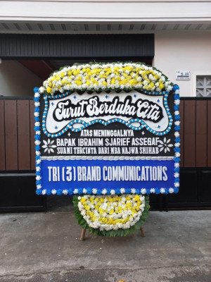 Papan Bunga Duka di Yiluk
